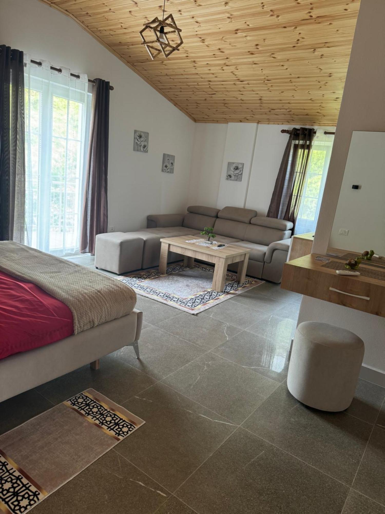 Qyteza Guest House & Camping Shkodër Eksteriør billede